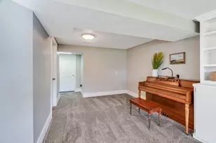 1025 E Grove Dr, Pleasant Grove, UT 84062 - Photo 21