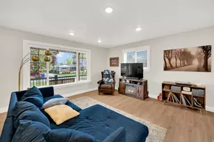 1861 E Severn Dr S, Holladay, UT 84124 - Photo 7