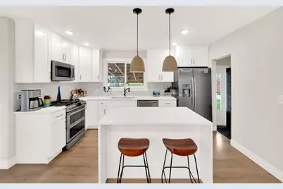 1861 E Severn Dr S, Holladay, UT 84124 - Photo 5