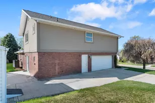 226 N 1350 E, Pleasant Grove, UT 84062 - Photo 3