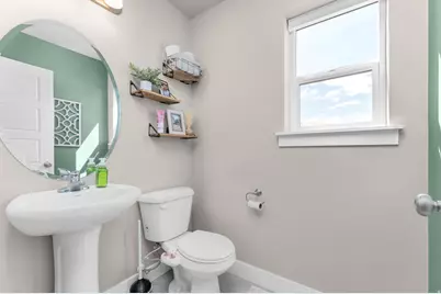 215 N 250 E, Salem, UT 84653 - Photo 23