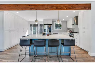 6557 S 2600 E, Cottonwood Heights, UT 84121 - Photo 11