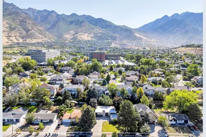 6557 S 2600 E, Cottonwood Heights, UT 84121 - Photo 39