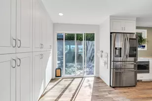 6557 S 2600 E, Cottonwood Heights, UT 84121 - Photo 15