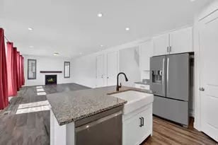 7031 W Echomount Rd S, West Valley, UT 84081 - Photo 9