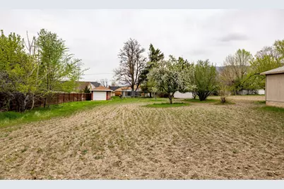 220 E 1200 S, Bountiful, UT 84010 - Photo 33