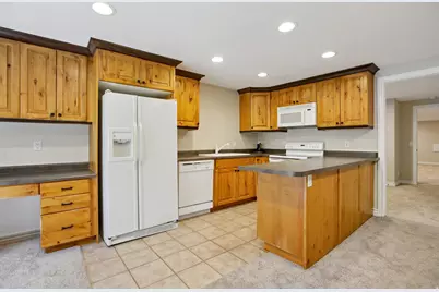 699 E Carlquist Dr S, Draper, UT 84020 - Photo 35