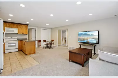 699 E Carlquist Dr S, Draper, UT 84020 - Photo 33