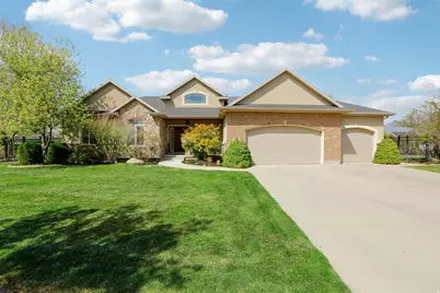 699 E Carlquist Dr S, Draper, UT 84020 - Photo 1