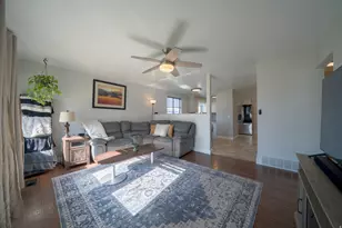 6739 S Blue Flower Ct W, West Jordan, UT 84081 - Photo 3