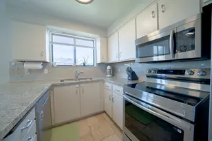 6739 S Blue Flower Ct W, West Jordan, UT 84081 - Photo 9