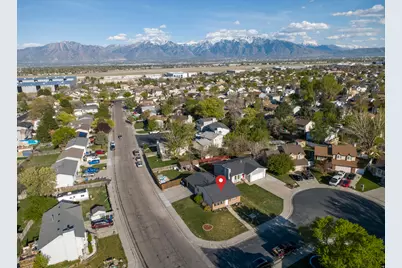 6739 S Blue Flower Ct W, West Jordan, UT 84081 - Photo 27