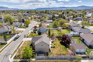 9842 S 3265 W, South Jordan, UT 84095 - Photo 5