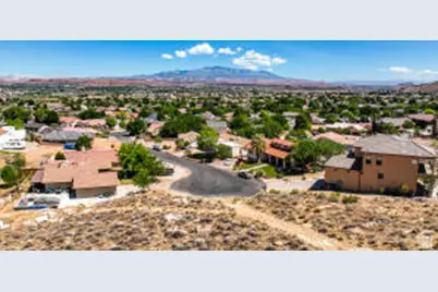 2379 E Apparation Ct, Saint George, UT 84790 - Photo 3