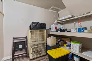 6085 S Park Wood Dr W, Kearns, UT 84118 - Photo 23