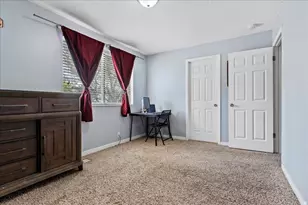 6085 S Park Wood Dr W, Kearns, UT 84118 - Photo 11