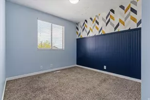 6085 S Park Wood Dr W, Kearns, UT 84118 - Photo 13