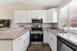 6085 S Park Wood Dr W, Kearns, UT 84118 - Photo 3