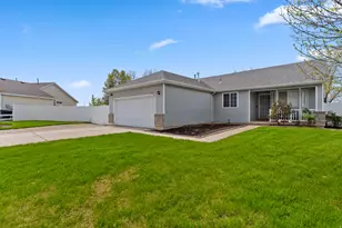 448 Christine Way, Kaysville, UT 84037 - Photo 3