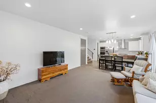 86 E Rose Way, Vineyard, UT 84059 - Photo 11