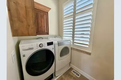 156 E Steed Ct, Farmington, UT 84025 - Photo 13