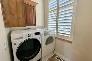 156 E Steed Ct, Farmington, UT 84025 - Photo 13