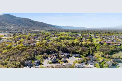 1522 N 2200 E, Layton, UT 84040 - Photo 17