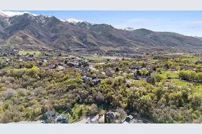 1522 N 2200 E, Layton, UT 84040 - Photo 5