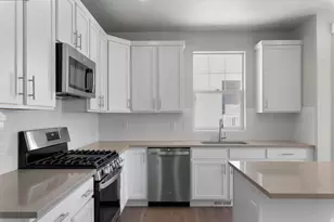 6766 N Desert Crk, Eagle Mountain, UT 84005 - Photo 13