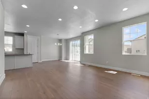 6766 N Desert Crk, Eagle Mountain, UT 84005 - Photo 9