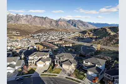 2208 E Snow Blossom Way, Draper, UT 84020 - Photo 9