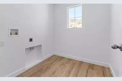 324 E Levengrove Dr #235, Lehi, UT 84048 - Photo 15