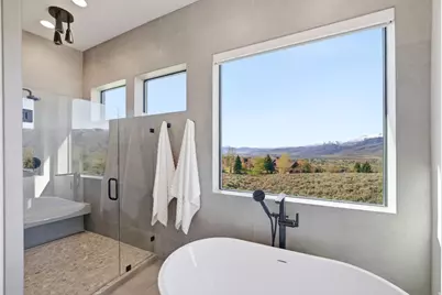 5585 E Highland View Ct, Eden, UT 84310 - Photo 21