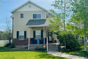 12 E 2150 N, Layton, UT 84041 - Photo 1