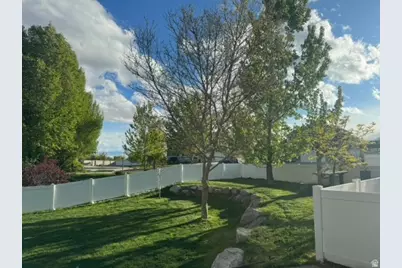 12 E 2150 N, Layton, UT 84041 - Photo 29