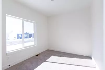 732 E 2475 N, North Logan, UT 84341 - Photo 15