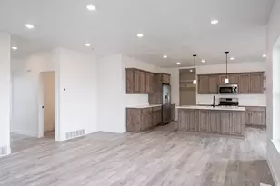 729 E 2475 N, North Logan, UT 84341 - Photo 3