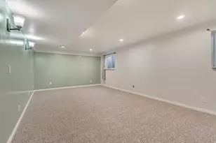 7152 S 2740 E, Cottonwood Heights, UT 84121 - Photo 15