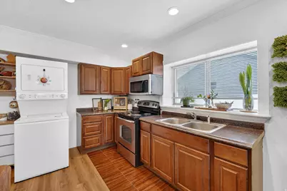 5367 Ridge Flower Way S, Salt Lake City, UT 84118 - Photo 25