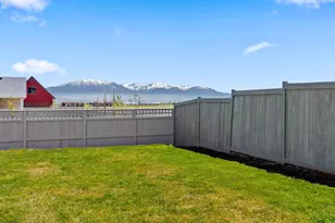 563 W Founders Blvd, Saratoga Springs, UT 84045 - Photo 33