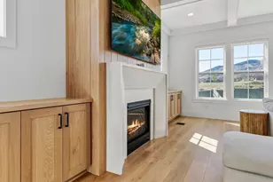 563 W Founders Blvd, Saratoga Springs, UT 84045 - Photo 7