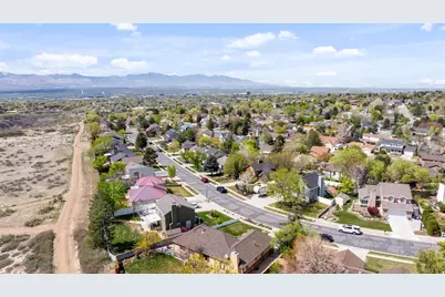 1769 E Edgecliff Dr S, Sandy, UT 84092 - Photo 39