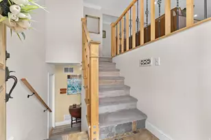 1758 E Abbedale Ln E, Sandy, UT 84092 - Photo 3