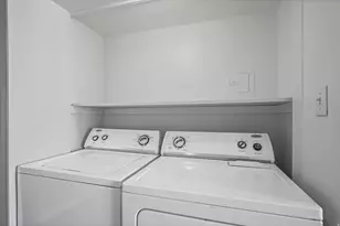 456 E Creekside Cir, Murray, UT 84107 - Photo 13