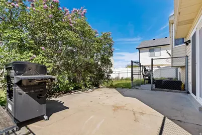 7636 W Jefferson Rd, Magna, UT 84044 - Photo 29