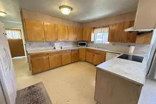 885 N 600 E, Price, UT 84501 - Photo 3