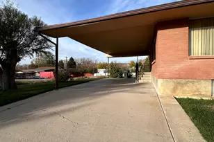 885 N 600 E, Price, UT 84501 - Photo 33