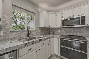 4521 W Carriage Ln N, Cedar Hills, UT 84062 - Photo 9