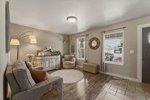 4521 W Carriage Ln N, Cedar Hills, UT 84062 - Photo 3