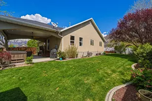 4521 W Carriage Ln N, Cedar Hills, UT 84062 - Photo 33